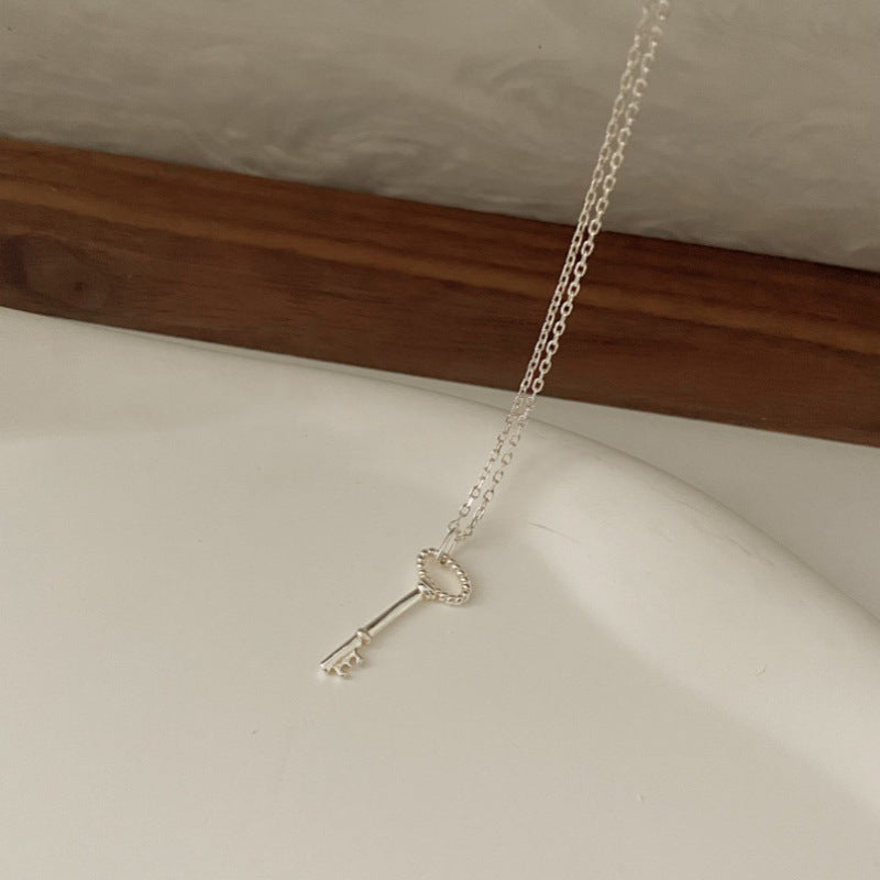 Women's Simple All-Match Key Pendant Necklace