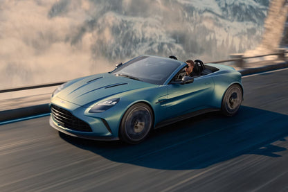 Aston Martin DB12 S